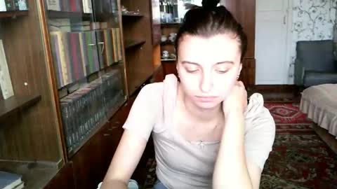 Snapshot of lanabeils chatting on November 5, 8:03 am Lana online show from November 5, 8:03 am