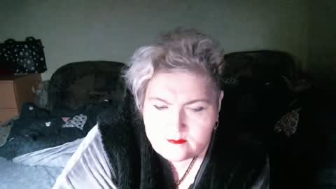 Snapshot of lanacat555 chatting on October 23, 11:24 pm lanacat555 online show from October 23, 11:24 pm