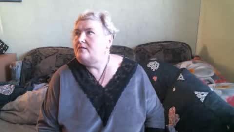 Snapshot of lanacat555 chatting on October 31, 11:44 am lanacat555 online show from October 31, 11:44 am