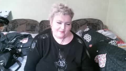 Snapshot of lanacat555 chatting on November 16, 10:59 pm lanacat555 online show from November 16, 10:59 pm