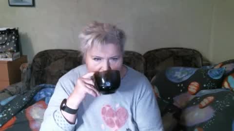 lanacat555 online show from February 1, 2:59 pm