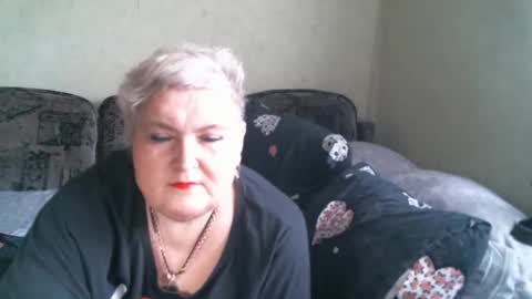 lanacat555 online show from March 31, 4:57 am