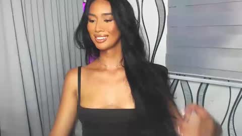 Snapshot of lanadel_hilton chatting on February 11, 2:24 pm Lana online show from February 11, 2:24 pm