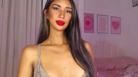 Snapshot of lanadel_hilton chatting on September 9, 8:52 pm Lana online show from September 9, 8:52 pm