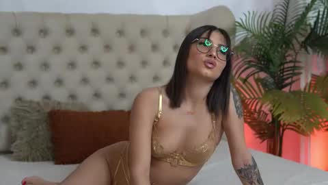 lanajenner online show from April 16, 8:37 am