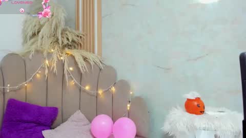 lana online show from October 14, 5:08 am