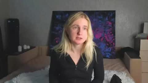 Snapshot of lanavismith chatting on October 28, 6:17 am LanaviSmith online show from October 28, 6:17 am