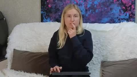 Snapshot of lanavismith chatting on November 21, 7:07 am LanaviSmith online show from November 21, 7:07 am