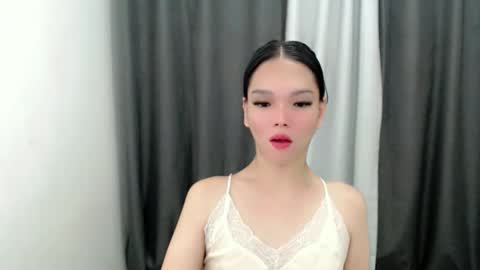 lanawyatt_ online show from October 9, 5:55 pm