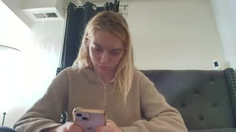 Snapshot of lanaxsharapova chatting on January 13, 12:05 am lanaxsharapova online show from January 13, 12:05 am