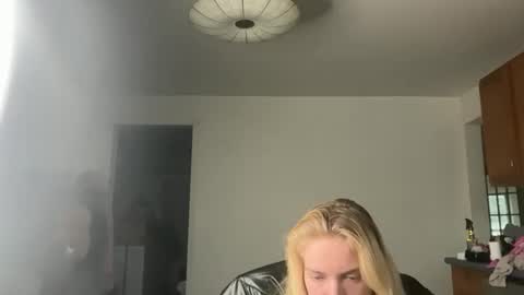 Snapshot of lanaxsharapova chatting on March 15, 11:00 pm lanaxsharapova online show from March 15, 11:00 pm