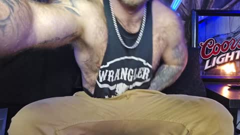 Snapshot of lancehardwood222 chatting on January 14, 1:15 am LANCE online show from January 14, 1:15 am