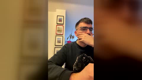 lander920612 online show from February 13, 11:17 am