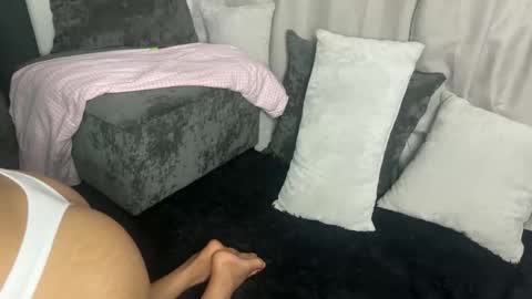 Snapshot of laniroose chatting on May 12, 11:13 pm laniroose online show from May 12, 11:13 pm