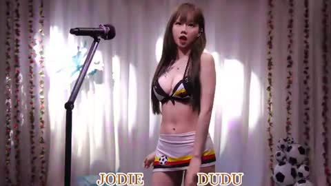 Snapshot of lankwaifong_cindy chatting on June 17, 2:58 am lankwaifong_cindy online show from June 17, 2:58 am