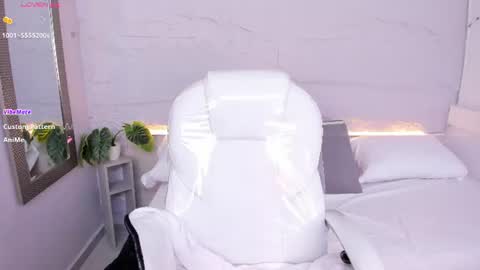 Snapshot of lanna_18_ chatting on June 19, 11:25 am Lanna online show from June 19, 11:25 am