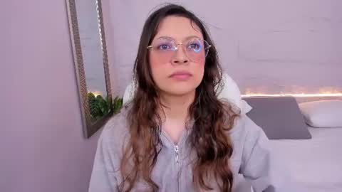 Snapshot of lanna_18_ chatting on July 20, 1:13 pm Lanna online show from July 20, 1:13 pm