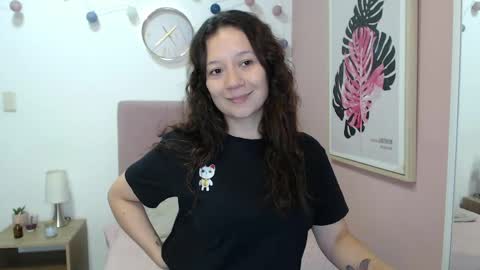 Snapshot of lanna_mills chatting on June 3, 1:25 pm Lanna online show from June 3, 1:25 pm