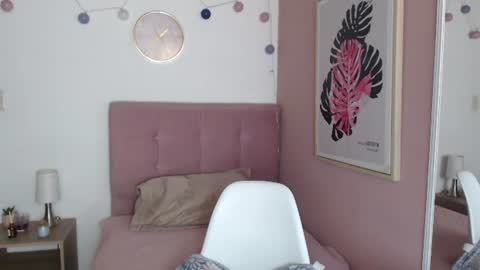 Snapshot of lanna_mills chatting on June 11, 1:20 pm Lanna online show from June 11, 1:20 pm