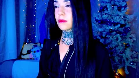 LANNIE   online show from December 14, 2:28 am