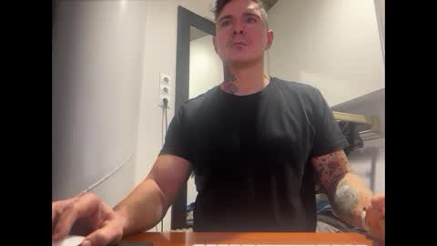 Snapshot of lanzarote6 chatting on September 16, 2:51 pm BDSM online show from September 16, 2:51 pm