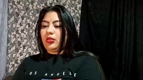 lapeligrosa_ online show from April 26, 3:53 pm