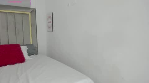 Julian online show from October 14, 7:36 pm