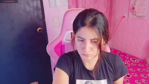 LARA online show from April 27, 7:34 pm