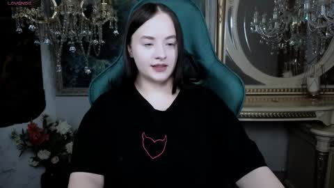 lara_benson_ online show from November 29, 10:51 am