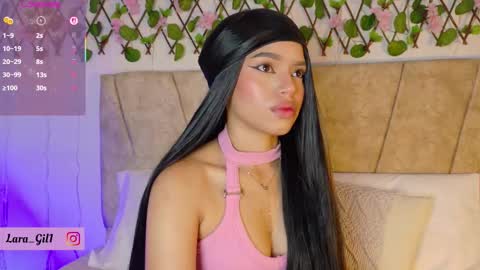 Snapshot of lara_gil_ chatting on September 18, 12:40 pm Lara Gill online show from September 18, 12:40 pm