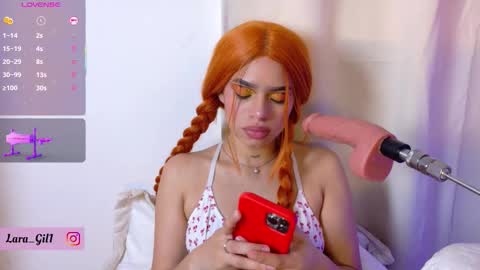 Snapshot of lara_gil_ chatting on September 26, 3:05 pm Lara Gill online show from September 26, 3:05 pm