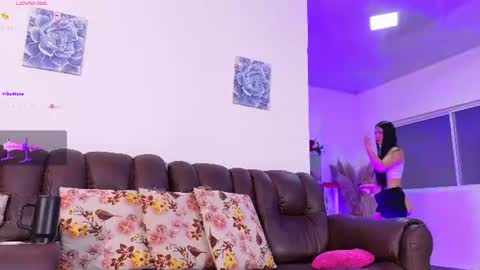 Snapshot of lara_giraldo chatting on July 22, 8:06 am Hello Guys I am Lara Giraldo WELCOME To my room online show from July 22, 8:06 am