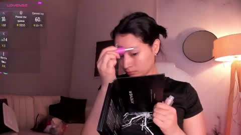 Snapshot of lara_madisson chatting on August 6, 5:09 am Lara Madisson online show from August 6, 5:09 am