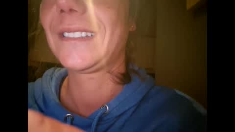 Snapshot of laraa333 chatting on October 7, 11:02 pm Little online show from October 7, 11:02 pm