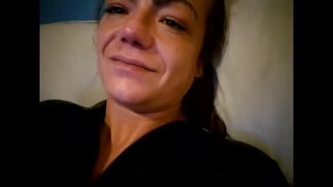 Snapshot of laraa333 chatting on October 21, 1:28 am Little online show from October 21, 1:28 am