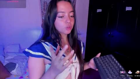 Snapshot of laraa_rouss_ chatting on November 27, 3:52 am laraa rouss online show from November 27, 3:52 am