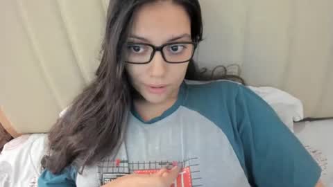 lara online show from September 19, 1:23 pm