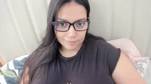 lara online show from October 8, 12:03 pm