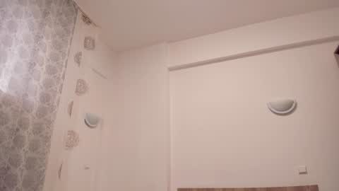 Snapshot of laracara chatting on January 6, 7:52 am Lara online show from January 6, 7:52 am