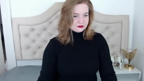 LaraFlirt online show from January 2, 2:24 pm