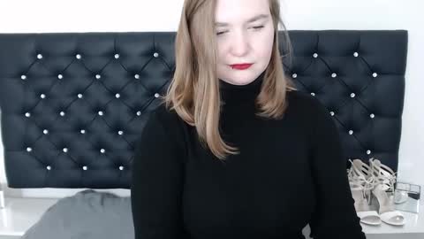 LaraFlirt online show from February 12, 12:05 am