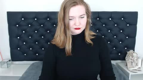 LaraFlirt online show from March 6, 12:10 am