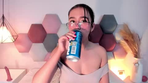 Snapshot of laragoldd chatting on November 11, 10:10 pm Lara Gold online show from November 11, 10:10 pm