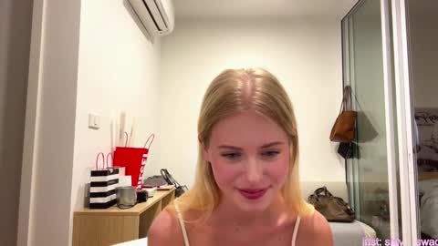 Stella online show from February 17, 10:12 am