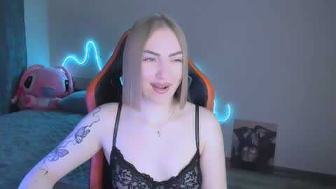 LaraKrein lk online show from January 10, 5:15 pm