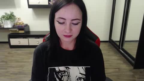 Laralianna online show from September 26, 4:00 pm