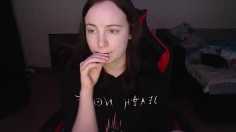 Laralianna online show from December 15, 6:34 pm