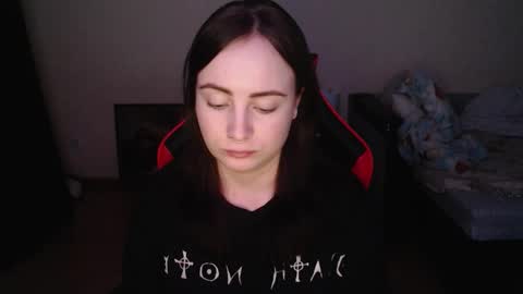 Laralianna online show from December 18, 11:00 pm