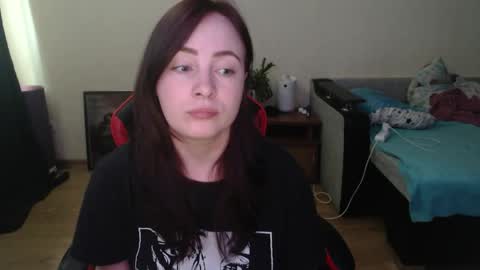 Laralianna online show from May 8, 9:14 am