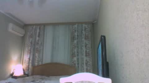 laramrs online show from March 17, 5:16 pm